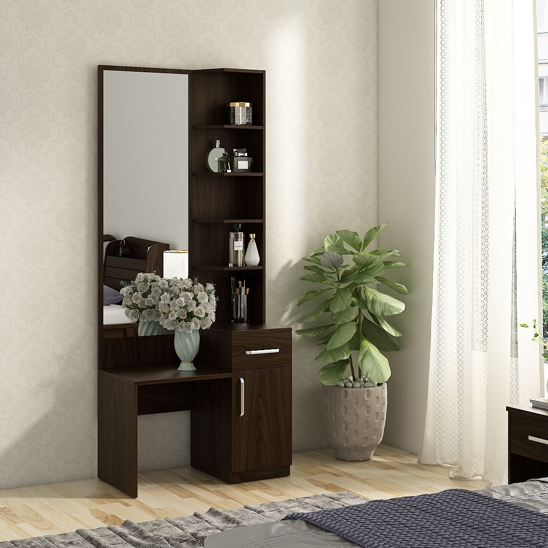 Large Dressing table for Sale in Lucknow, Uttar Pradesh Classified |  IndiaListed.com