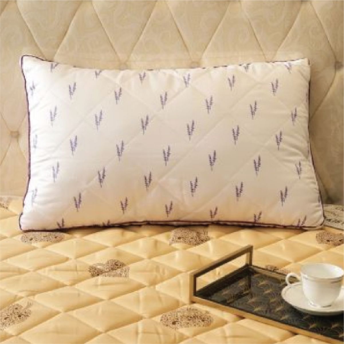 Lavender Pillow 46X68 Cm in White Colour