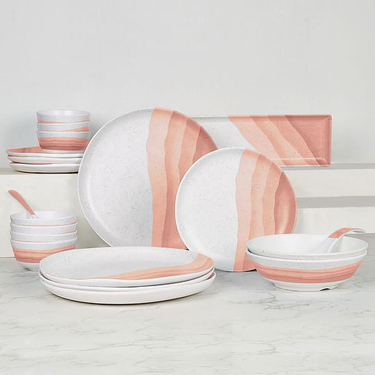 Buy LA TABLEWARE Ceramic Soup Bowl with Spoon in Pink Studio Pattern, 300  ml (Set of 4) Online at Best Prices in India - JioMart.